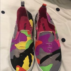 Neon colored camouflage slip on with slits